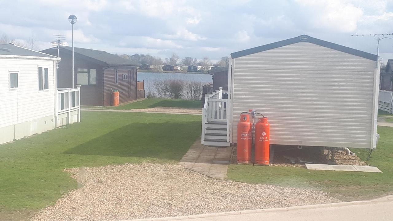 Ksr Hot Tub Holiday Home At Tattershall Lakes Eksteriør bilde