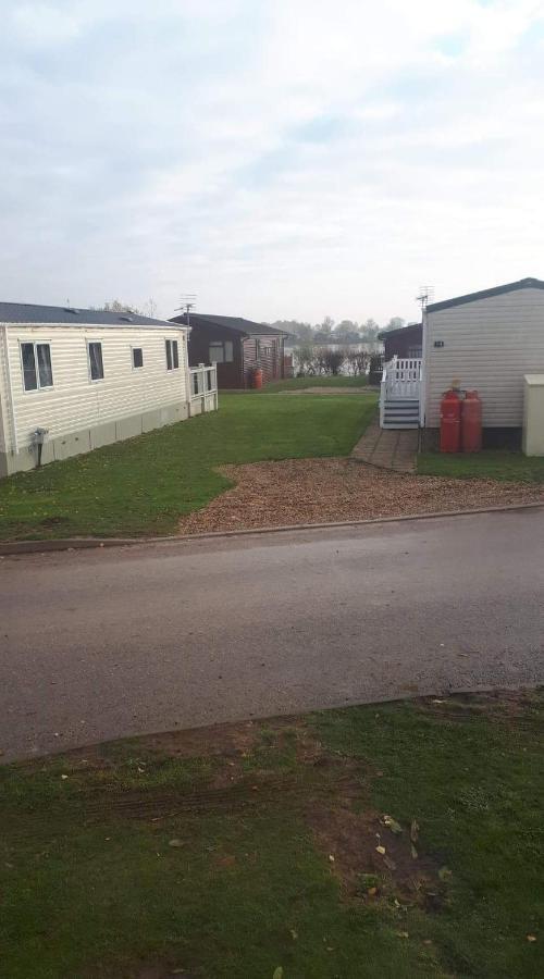 Ksr Hot Tub Holiday Home At Tattershall Lakes Eksteriør bilde